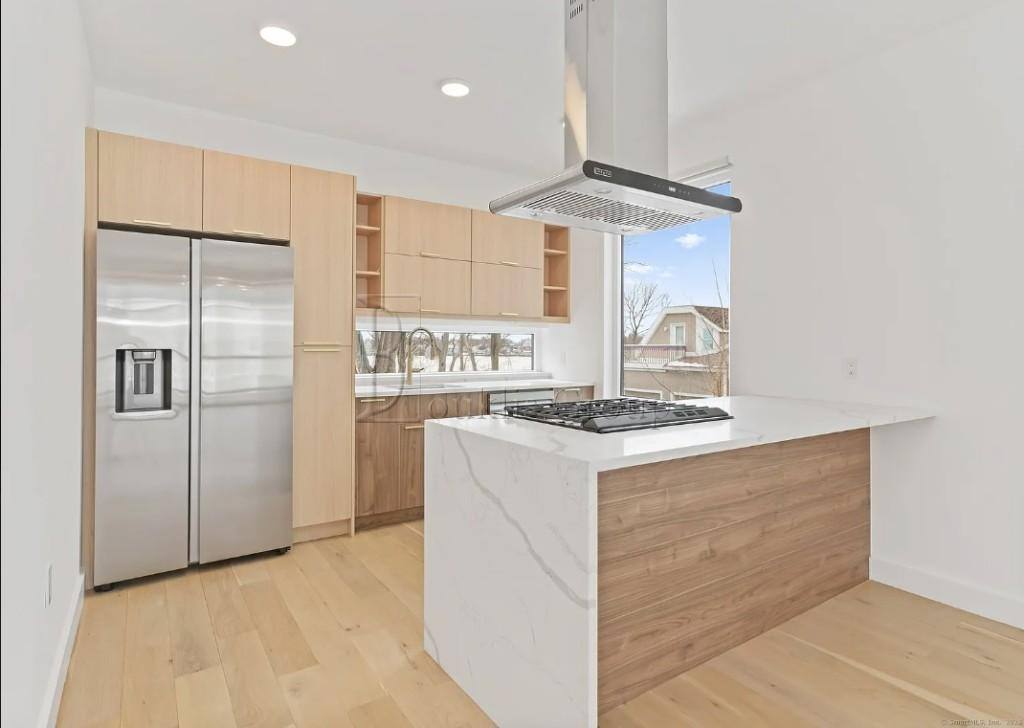 Townhouse for rent at 904 Quinnipiac, New Haven, CT 06513