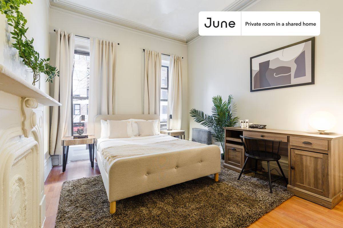 Apartment for rent at 635 Ninth Ave, New York, NY 10036