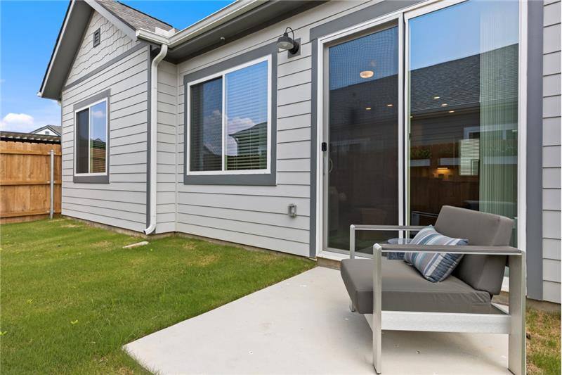 Apartment for rent at 1121 Elizabeth Creek, Justin, TX 76247