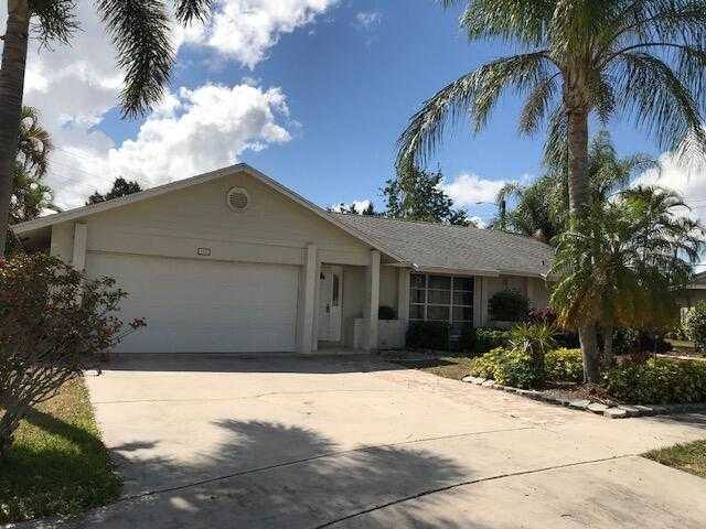 Apartment for rent at 1925 Shower Tree Way, Wellington, FL 33414