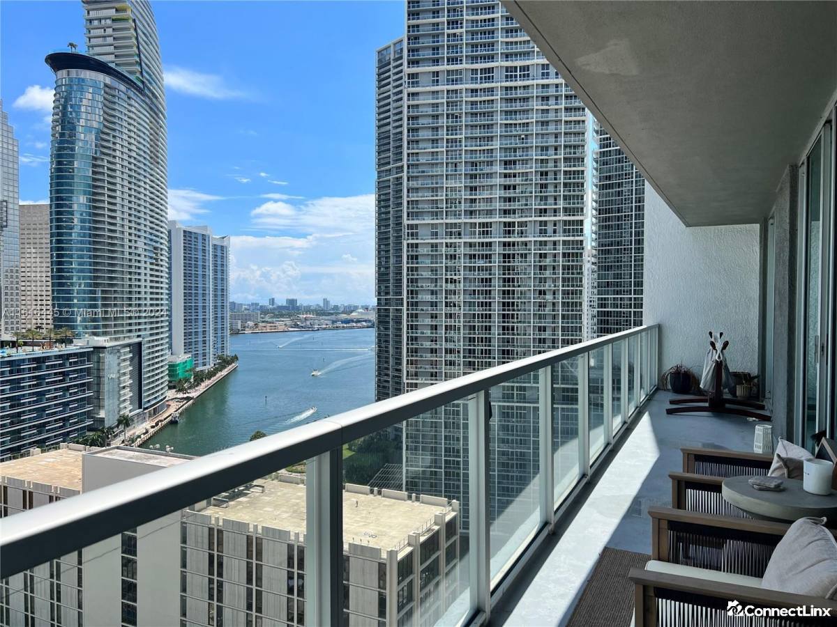 Apartment for rent at 55 SE 6th St #2305, Miami, FL 33131