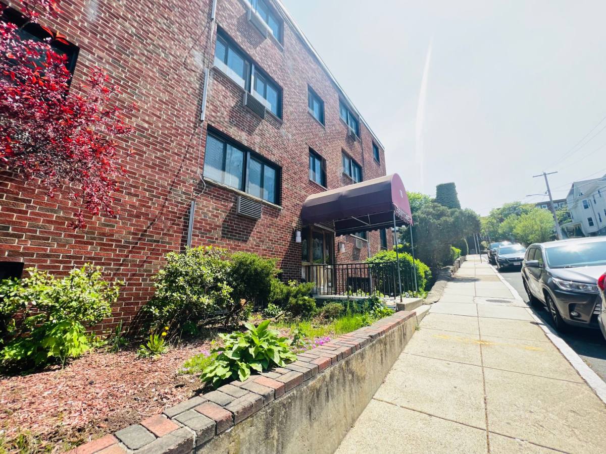 House for rent at 16 Everett Ave #1A, Dorchester, MA 02125