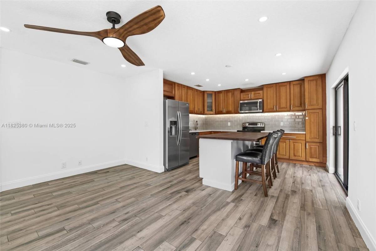 House for rent at 11293 Rhapsody Rd, Hollywood, FL 33026