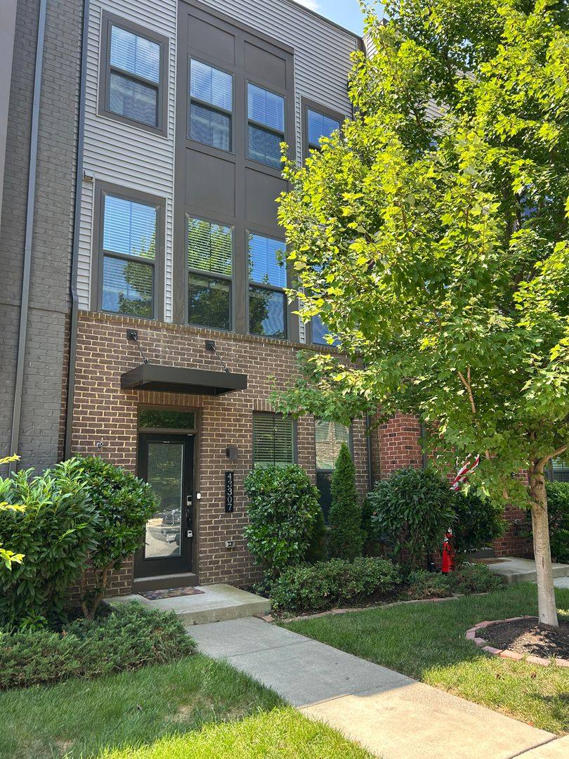 Townhouse for rent at 43307 John Michael Terrace, Ashburn, VA 20148
