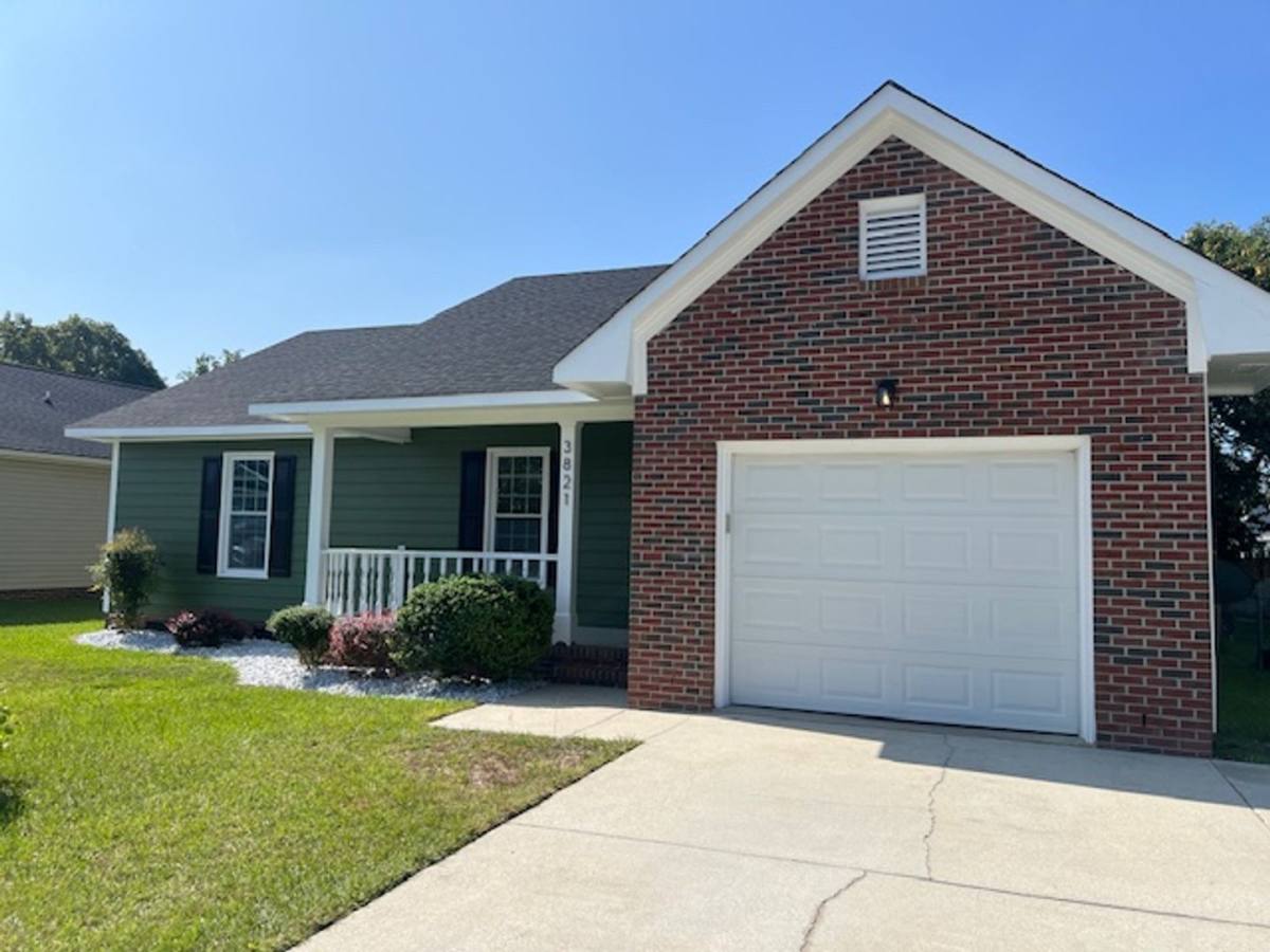 House for rent at 3821 Constance Rd, Hope Mills, NC 28348