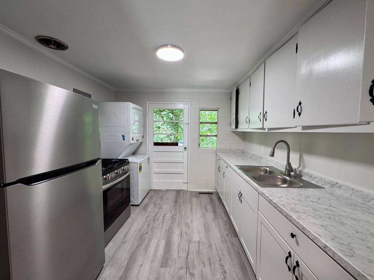 House for rent at 112A Purefoy Rd, Chapel Hill, NC 27514