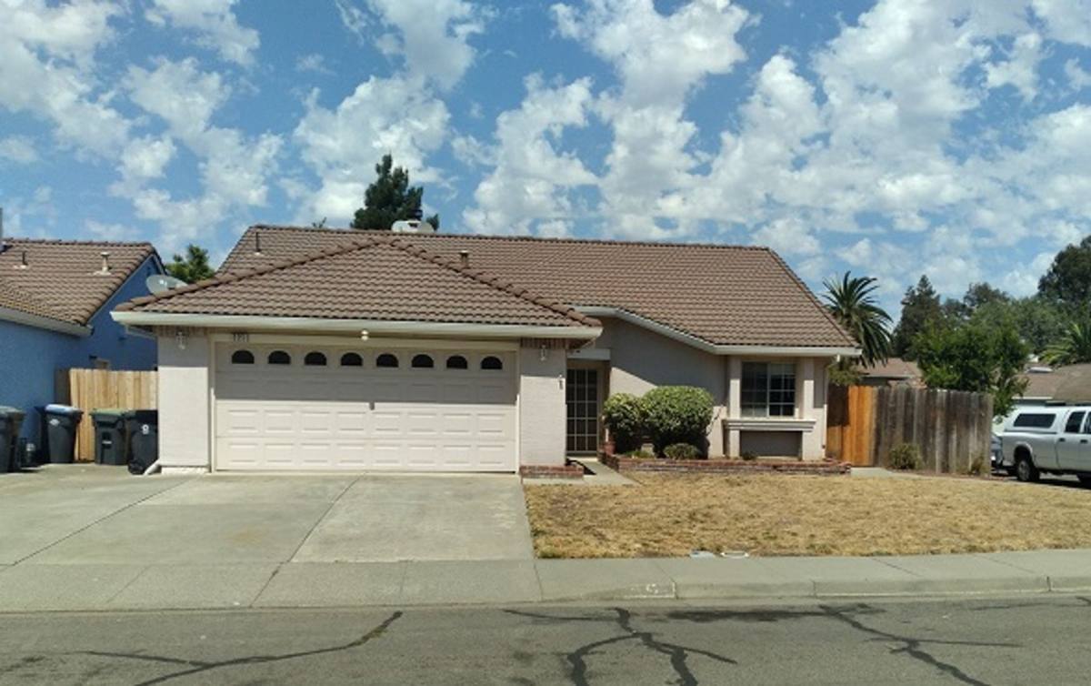 House for rent at 221 Sunhaven Dr, Fairfield, CA 94533