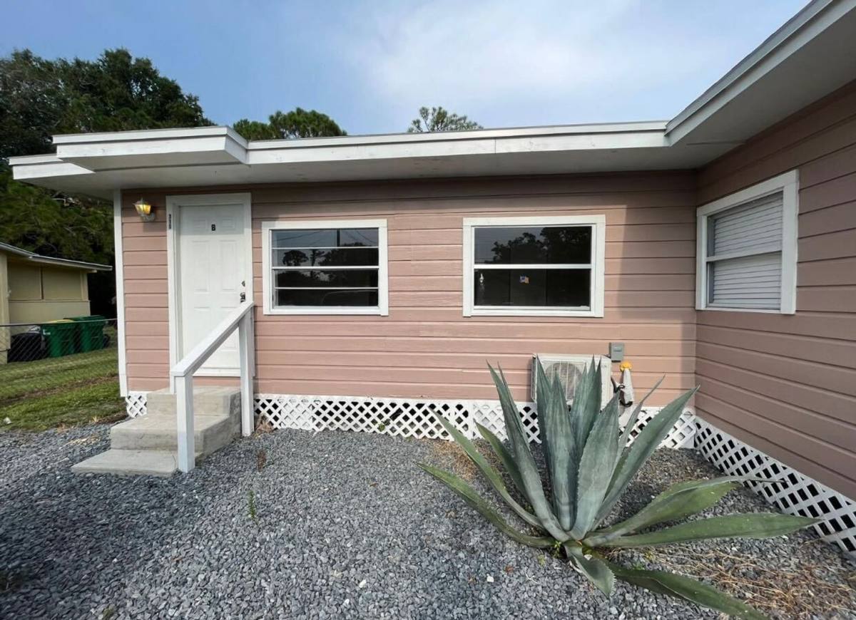 House for rent at 310 Pine Ave, Cocoa, FL 32922