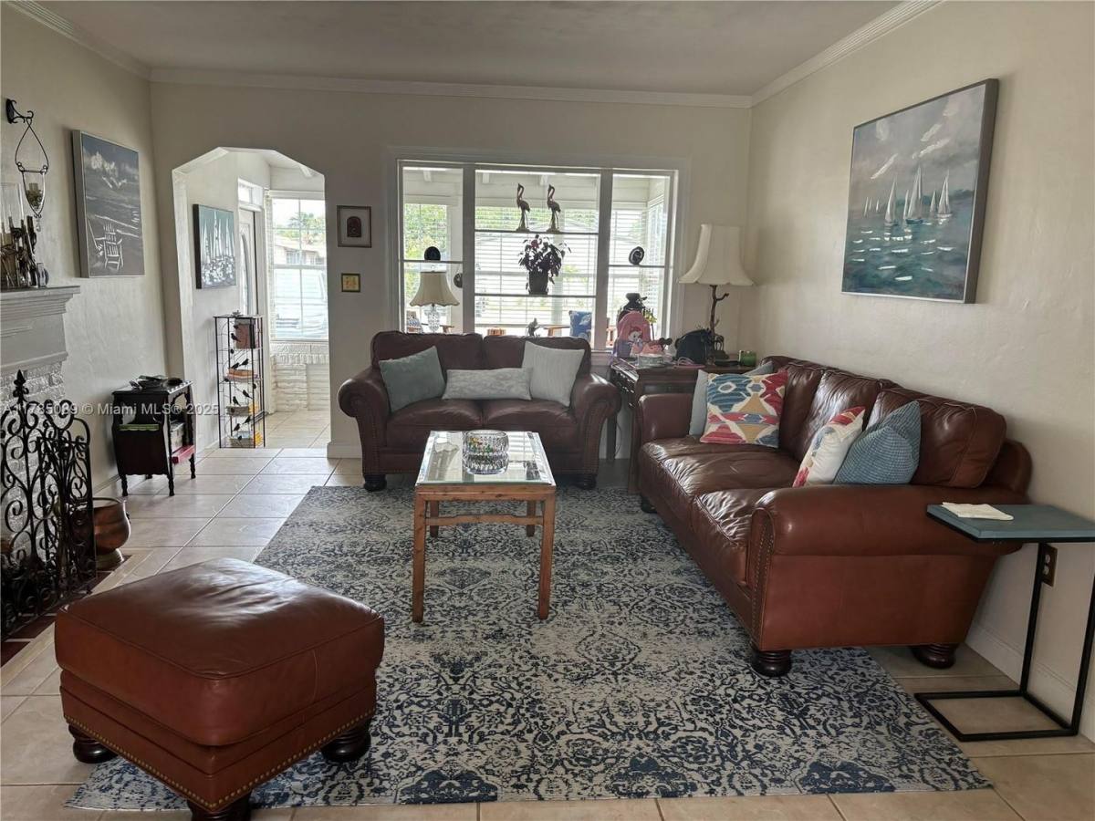 House for rent at 1239 NE 16th Ave, Fort Lauderdale, FL 33304