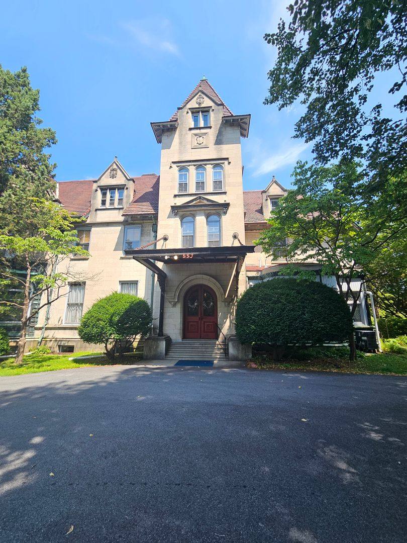 Apartment for rent at 557 W 3rd St, Bethlehem, PA 18015
