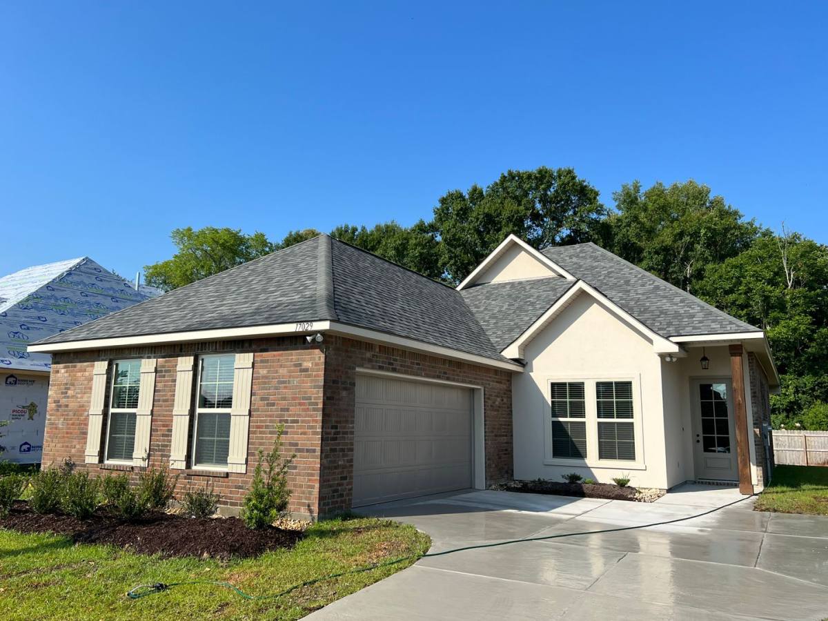 House for rent at 17029 Shearwater Trace, Prairieville, LA 70769