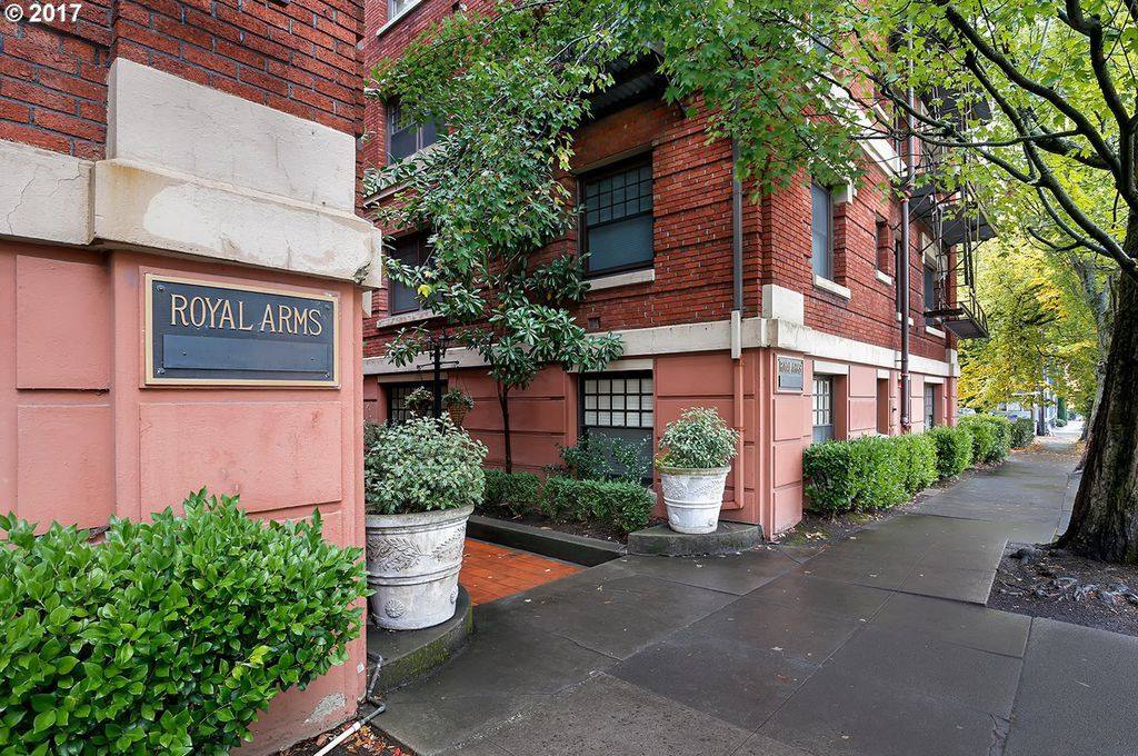 Apartment for rent at 1829 NW Lovejoy St, Portland, OR 97209