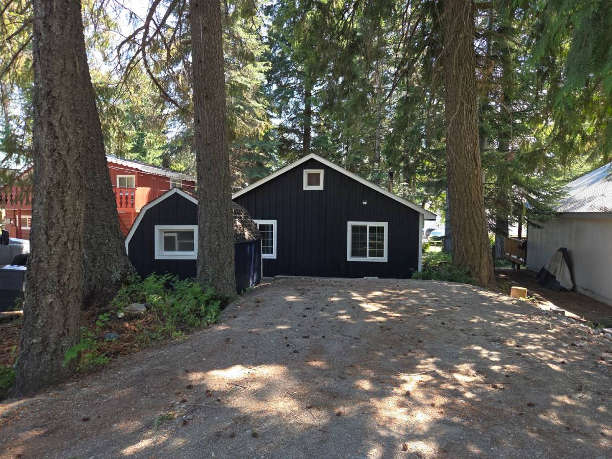 House for rent at 5046 Northshore Diamond Lake Rd, Newport, WA 99156