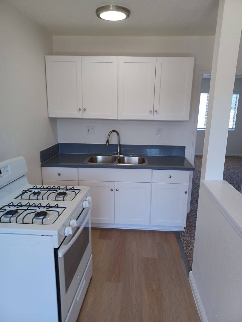 Apartment for rent at 12511 Morningside Ave, Garden Grove, CA 92843