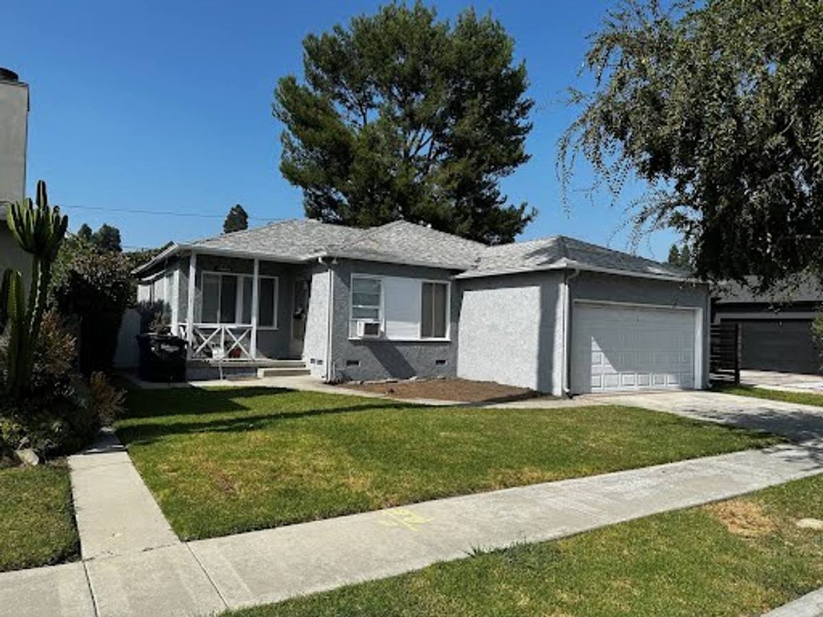 House for rent at 11471 Culver Park Dr, Culver City, CA 90230