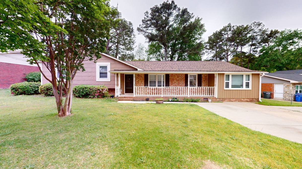 House for rent at 6107 Sabine Dr, Fayetteville, NC 28303