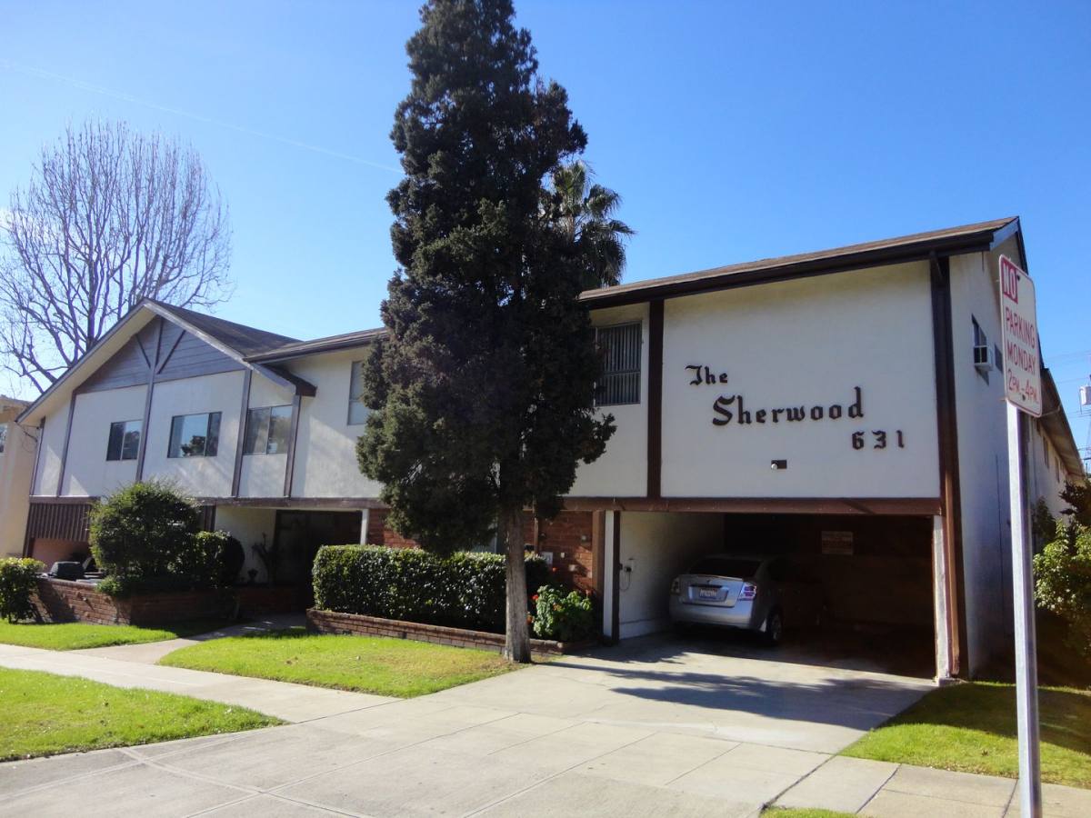 Apartment for rent at 631 E Verdugo Ave, Burbank, CA 91501