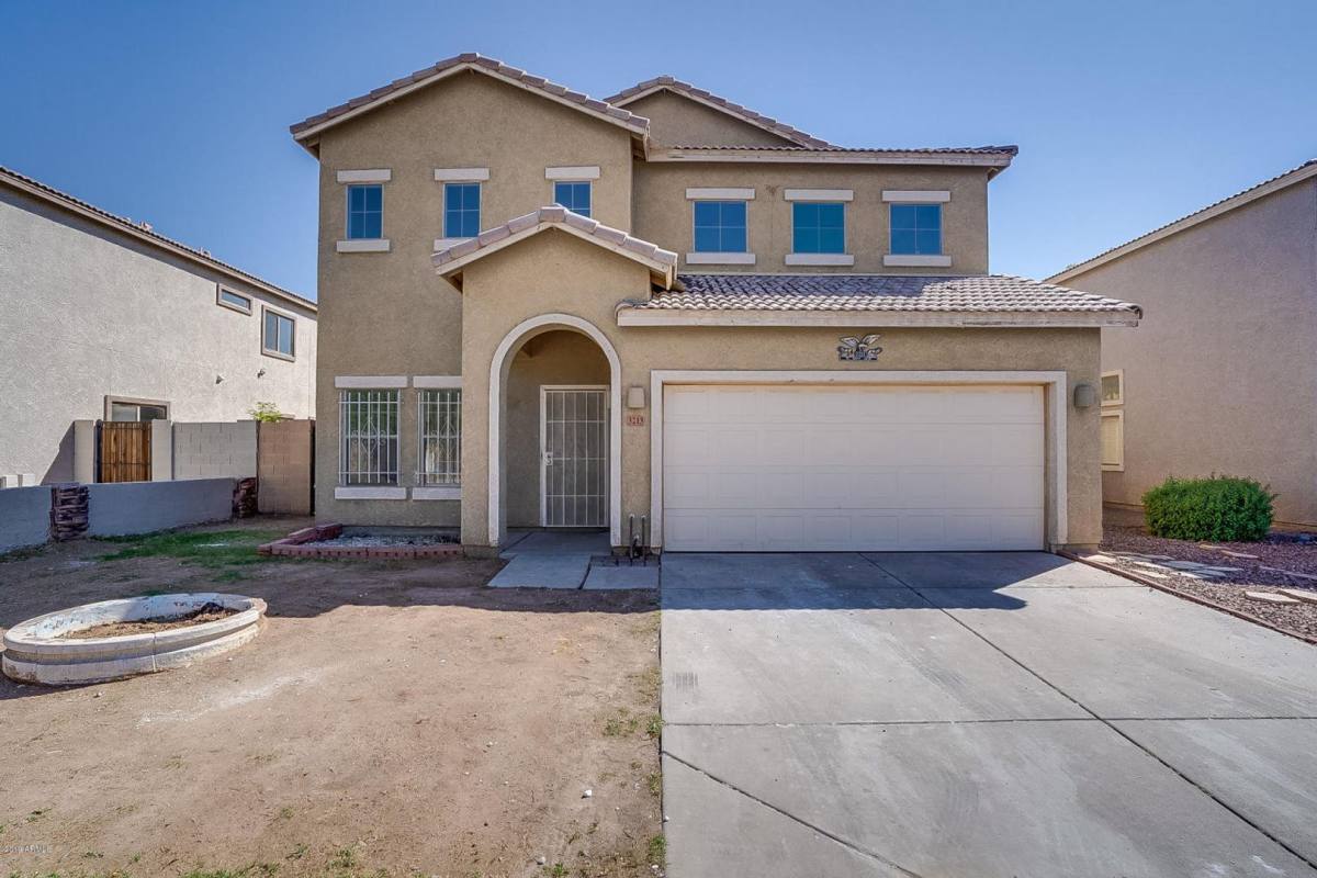House for rent at 3213 S 66th Ave, Phoenix, AZ 85043
