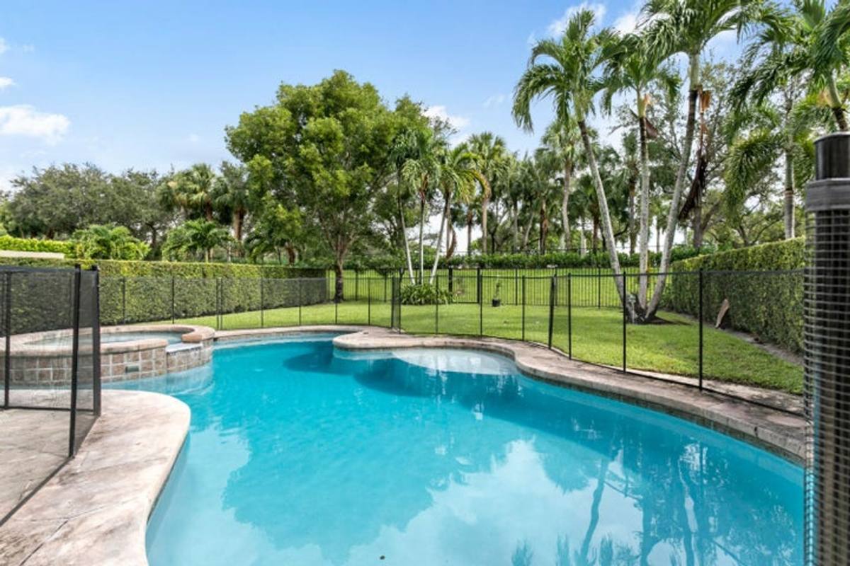 House for rent at 11101 Laurel Walk Rd, Lake Worth, FL 33449