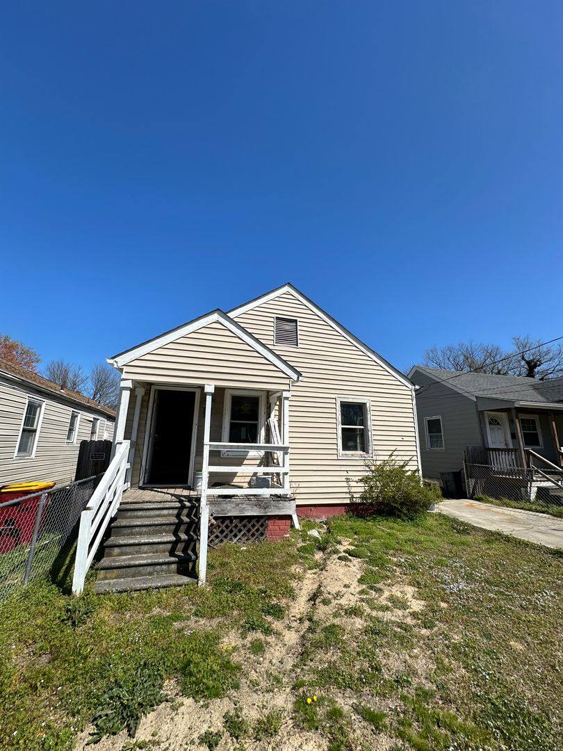 House for rent at 1231 Grant Ave, Petersburg, VA 23803