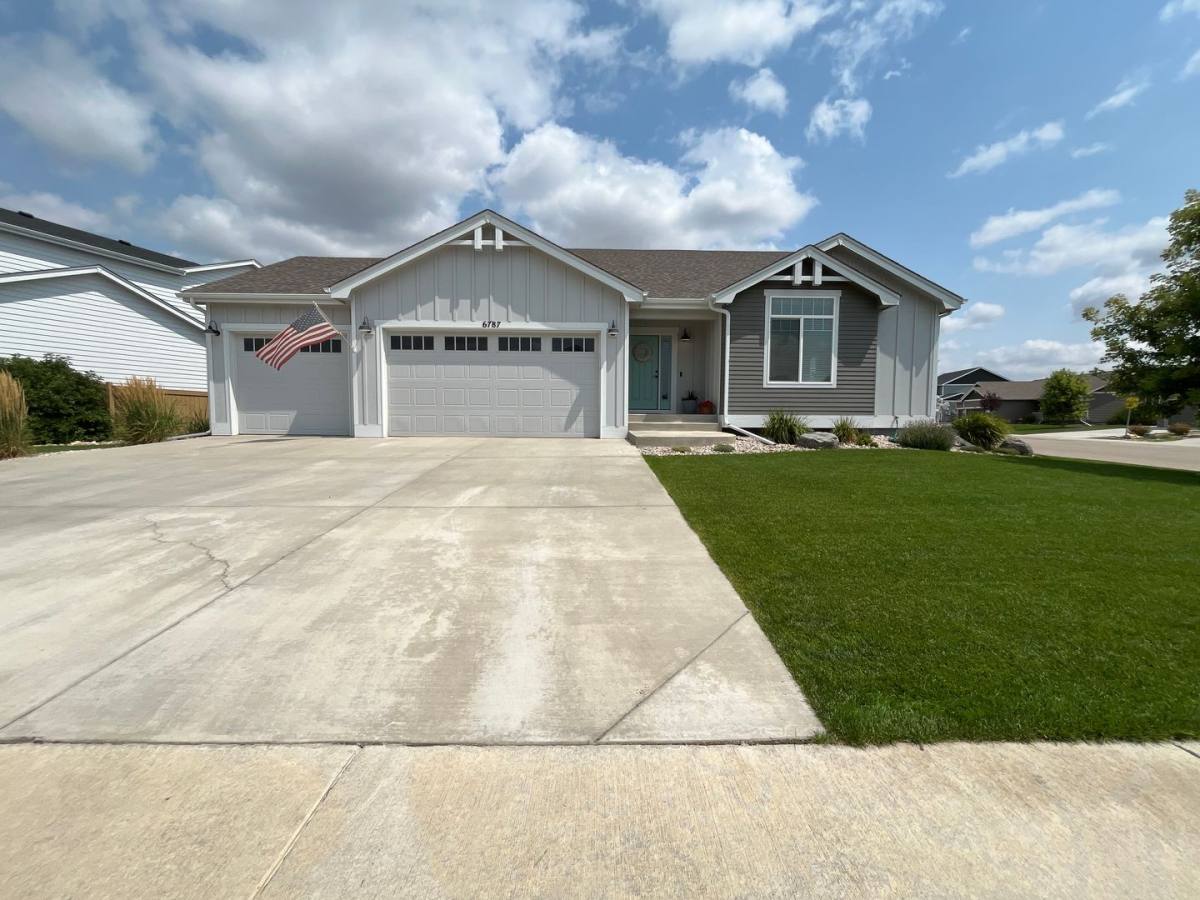 House for rent at 6787 Cattails Dr, Wellington, CO 80549