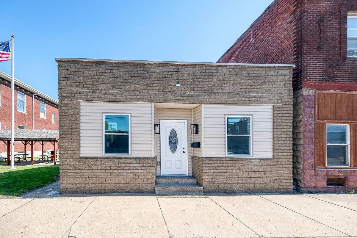 Apartment for rent at 5012 Grand Ave, Pittsburgh, PA 15225