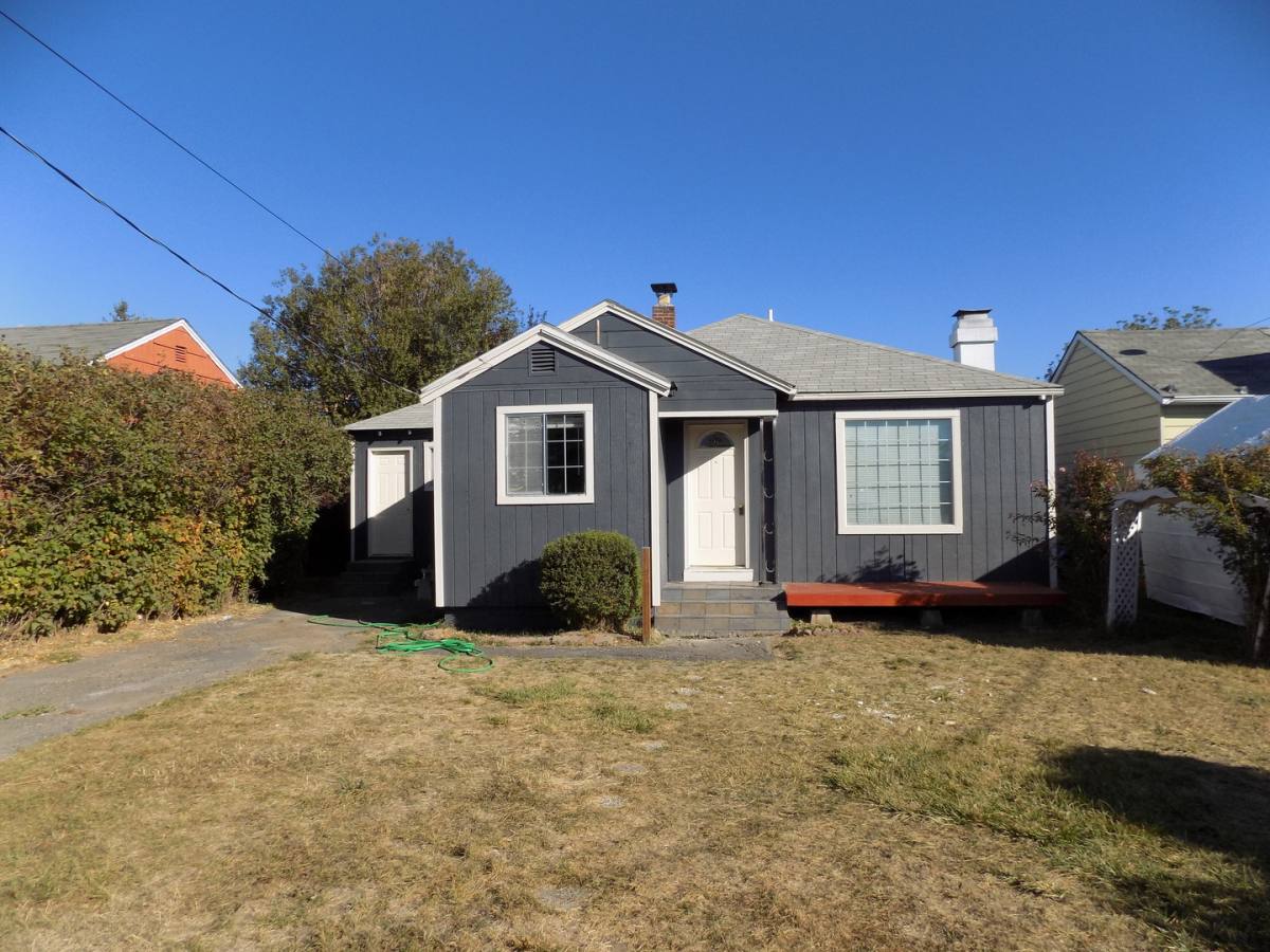 House for rent at 4501 Thompson Ave, Klamath Falls, OR 97603