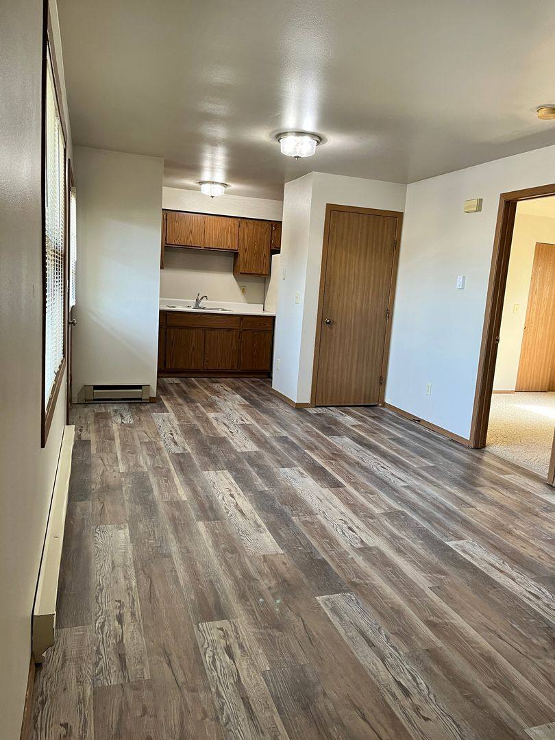 Apartment for rent at 552 E Bronson Rd, Seymour, WI 54165