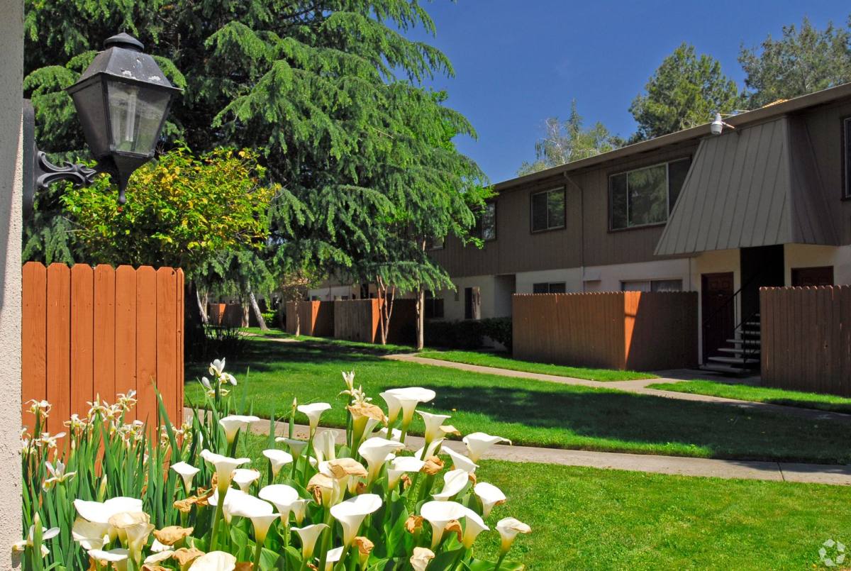 Apartment for rent at 2251 Northrop Ave, Sacramento, CA 95825