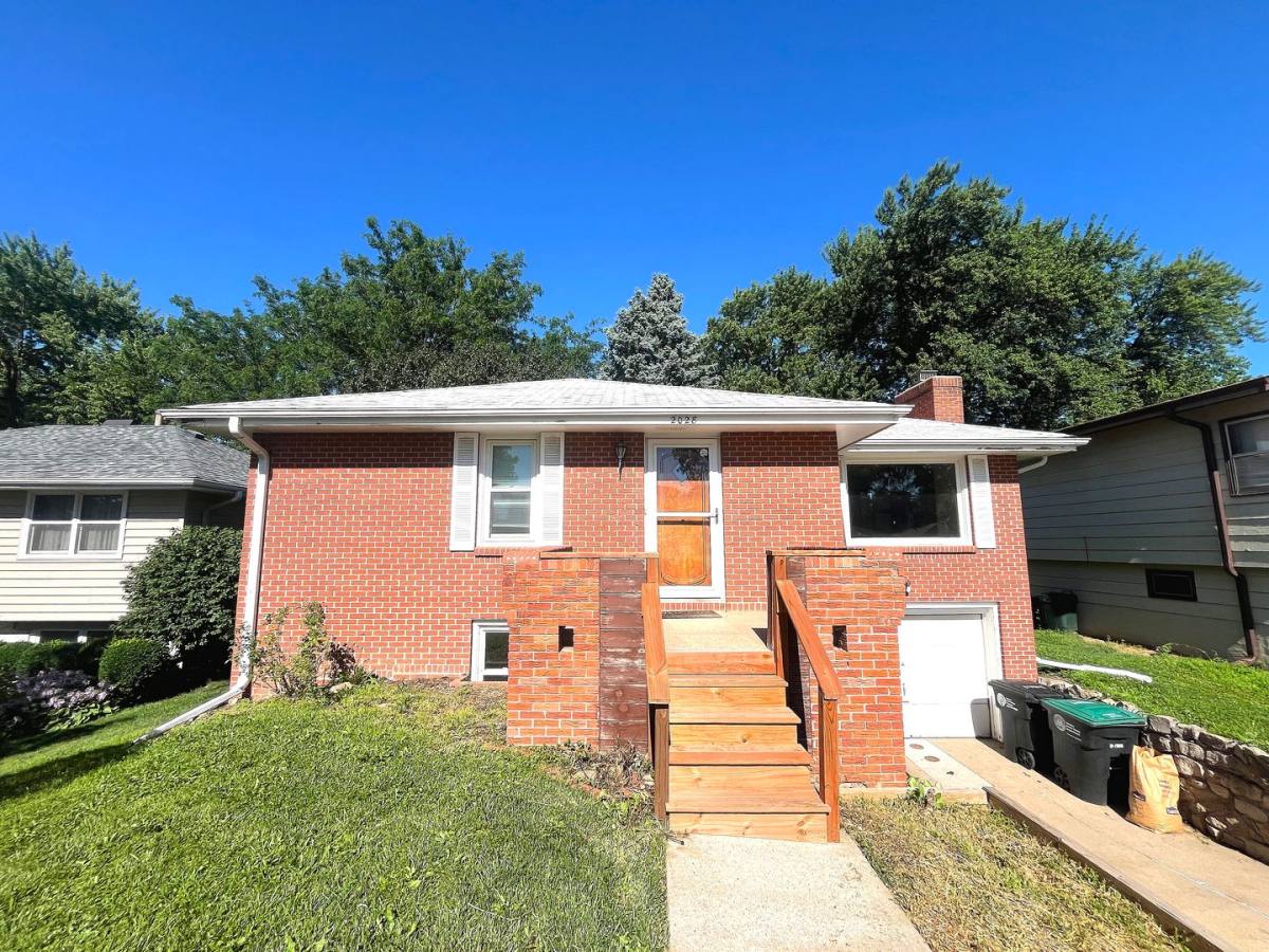 House for rent at 2028 N 70th St, Omaha, NE 68104