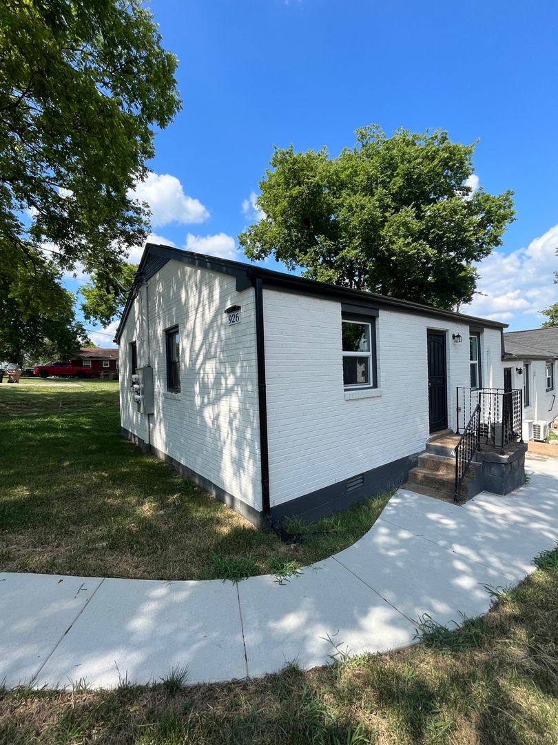 House for rent at 926 32nd Ave N, Nashville, TN 37208