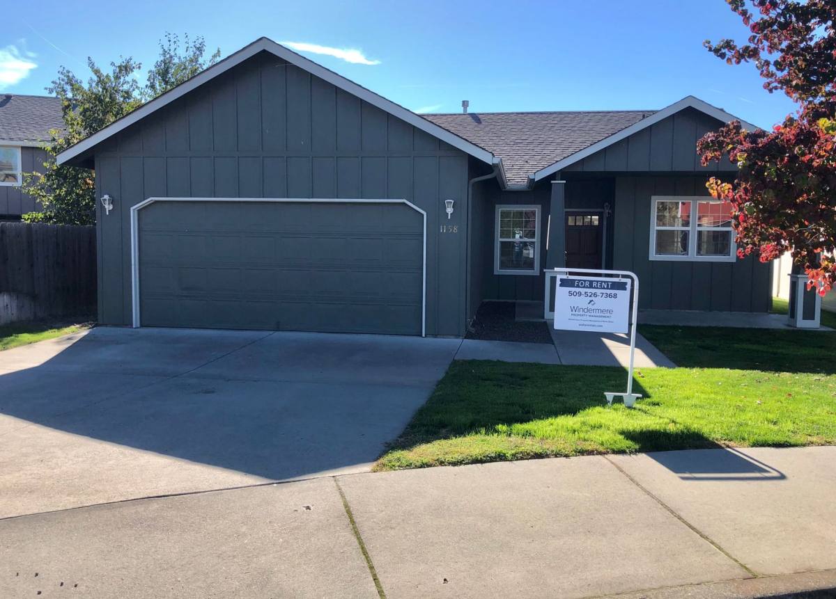 House for rent at 1158 Surita Court, College Place, WA 99324