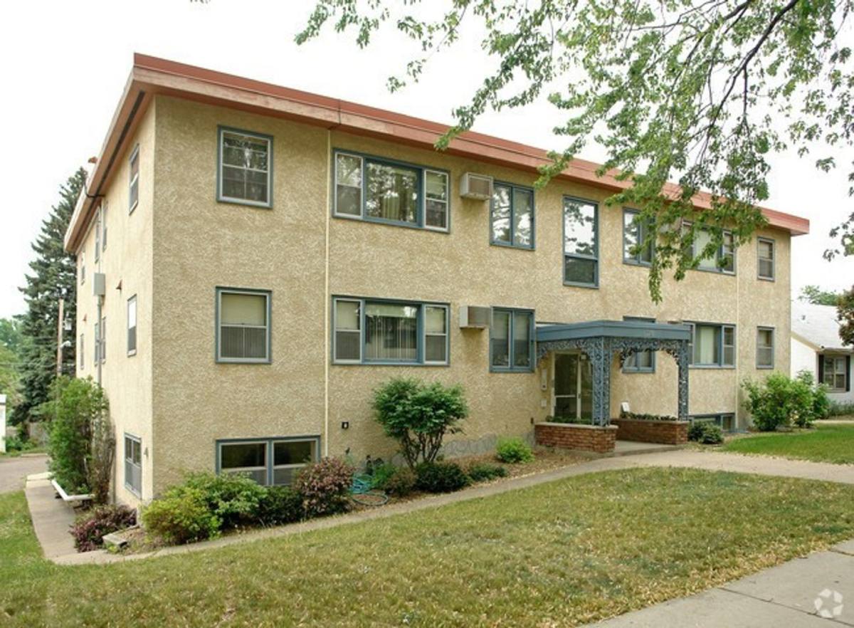 Apartment for rent at 996 Van Buren Ave, Saint Paul, MN 55104