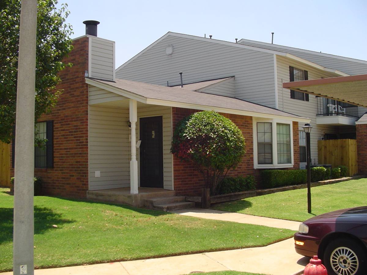 House for rent at 3000 S Chautauqua Ave, Norman, OK 73072