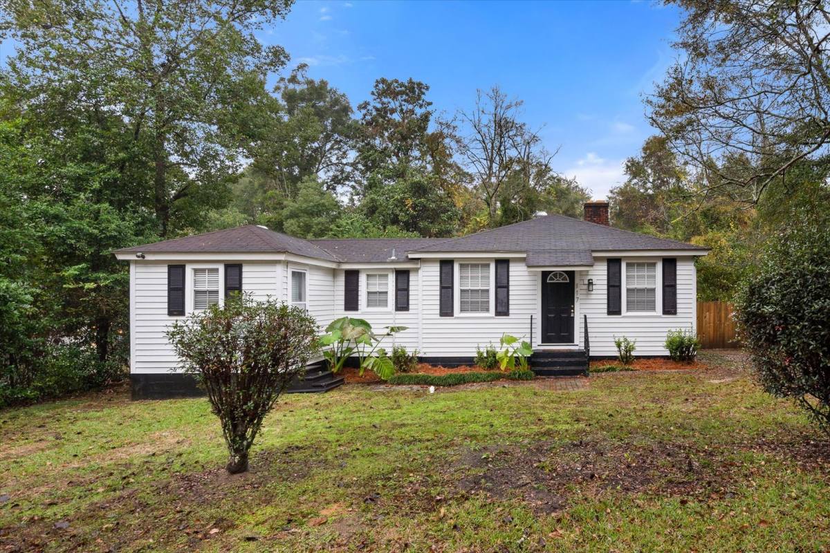 House for rent at 117 Border Dr W, Mobile, AL 36608