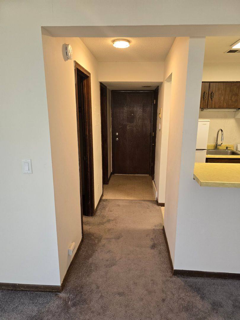 Apartment for rent at 535 S 37th St, Omaha, NE 68105
