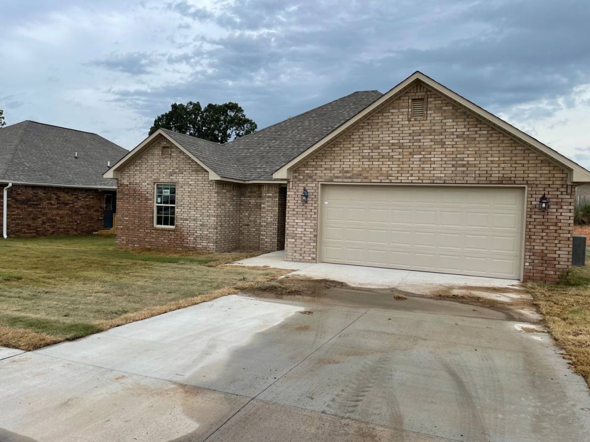 Apartment for rent at 909 Rachel St, Gentry, AR 72734