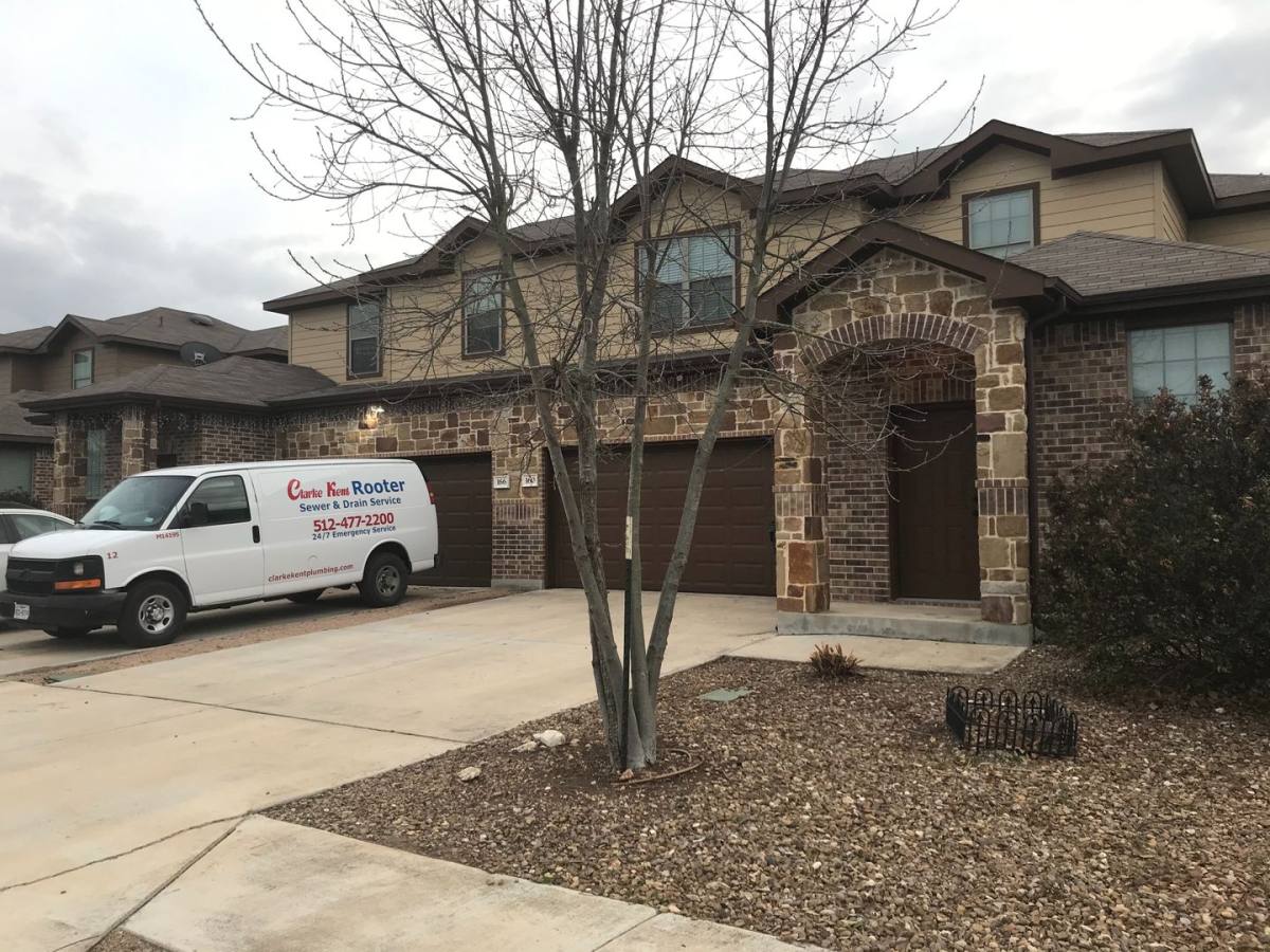 Townhouse for rent at 160 Creekside Villa Dr, Kyle, TX 78640