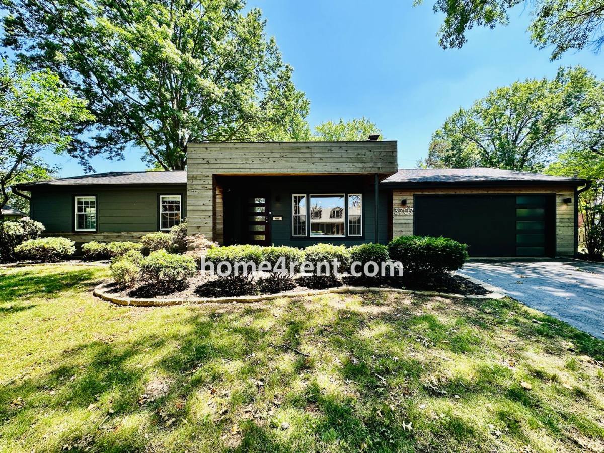 House for rent at 3707 W 83rd Terrace, Leawood, KS 66206