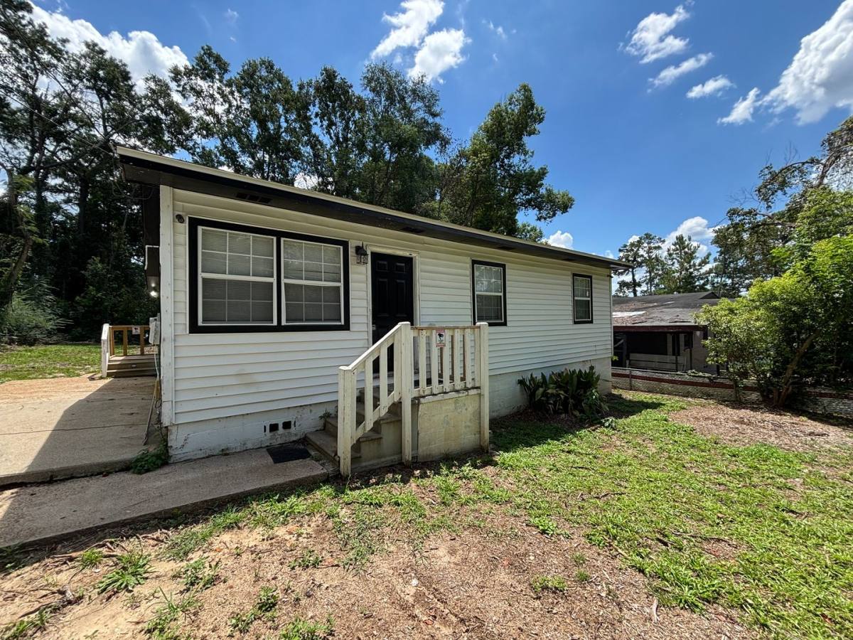 House for rent at 2059 Hillsborough St, Tallahassee, FL 32310