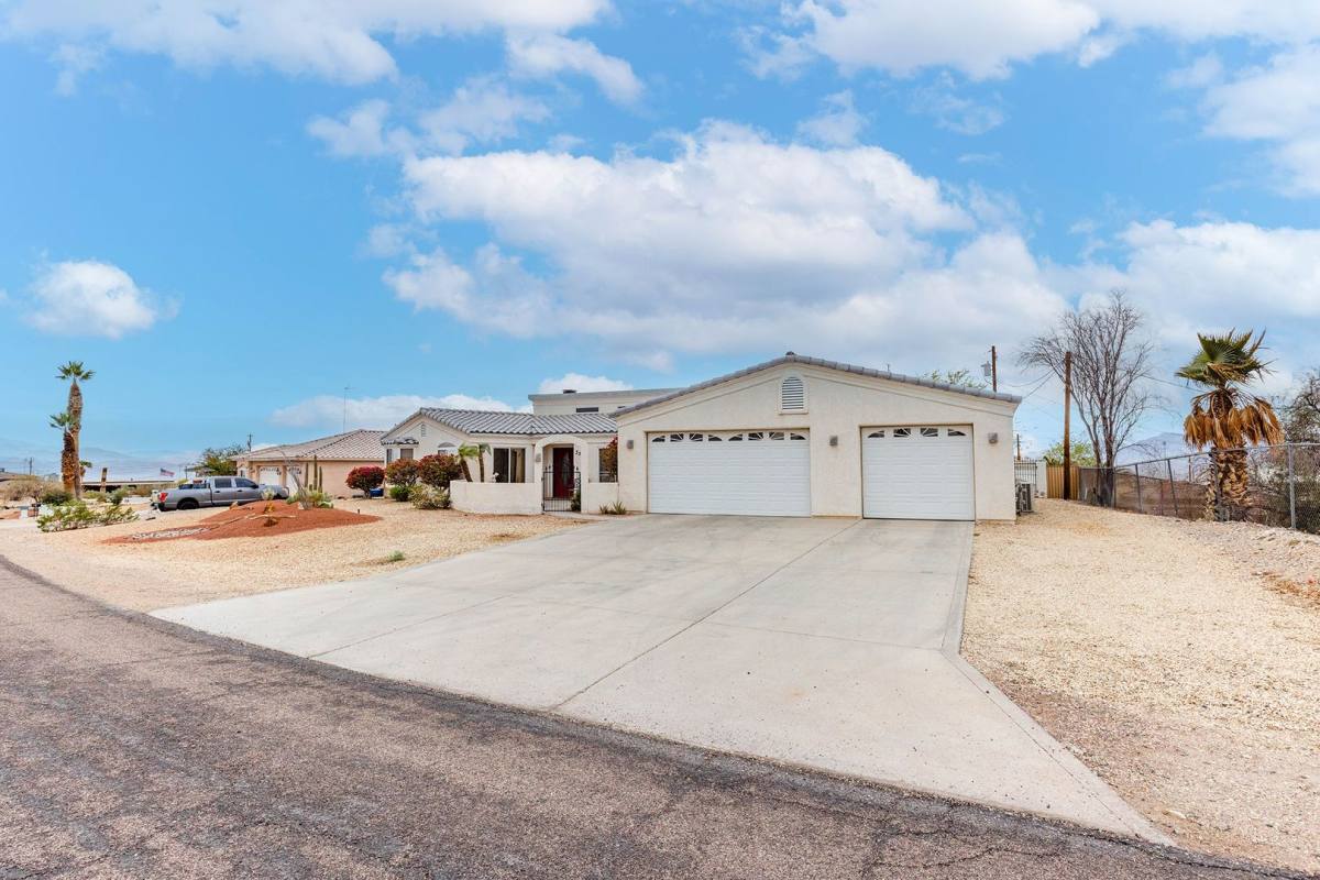 House for rent at 351 Farallon Dr, Lake Havasu City, AZ 86403