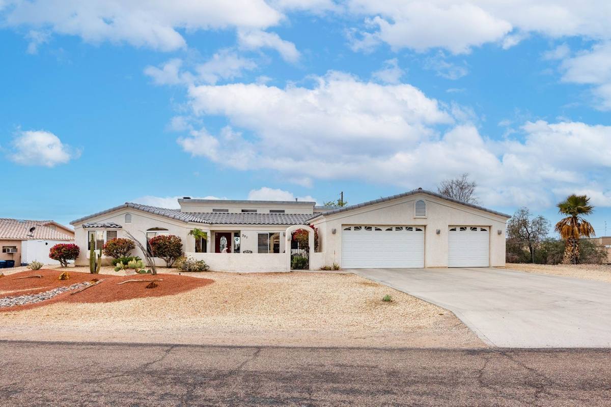 House for rent at 351 Farallon Dr, Lake Havasu City, AZ 86403