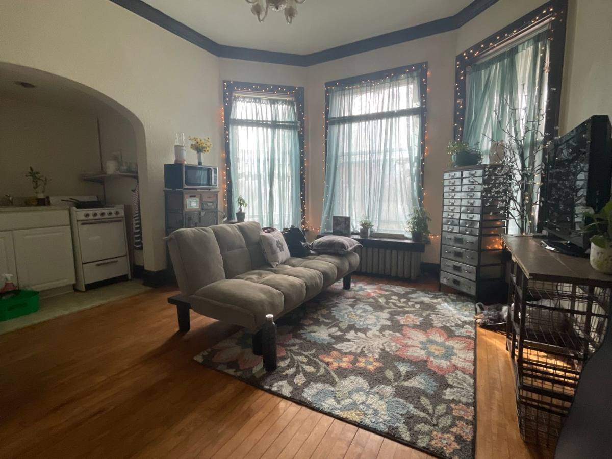 1604 E Kane Place, Milwaukee, WI 53202