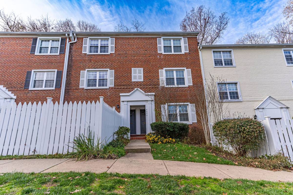 Townhouse for rent at 4644 28th Rd S #B, Arlington, VA 22206