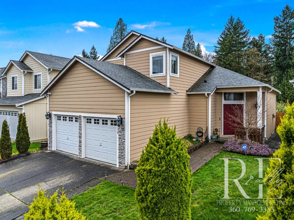 House for rent at 13328 67th Ave E, Puyallup, WA 98373