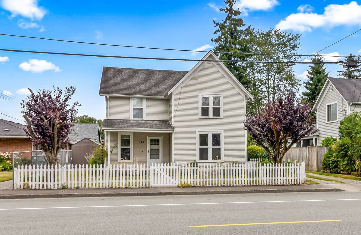 Apartment for rent at 127 Lincoln Ave, Snohomish, WA 98290