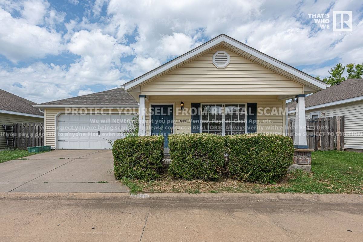 House for rent at 1155 S Craftsman St, Fayetteville, AR 72704