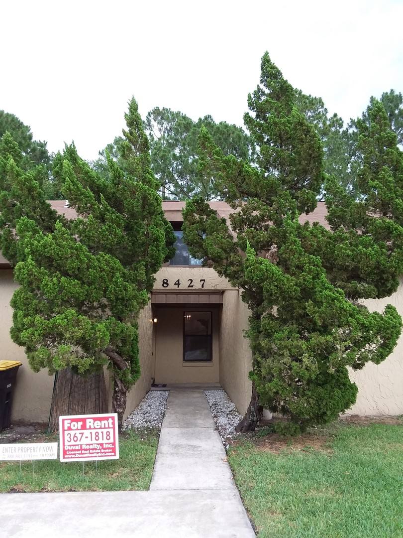 Townhouse for rent at 8427 Pineverde Lane, Jacksonville, FL 32244