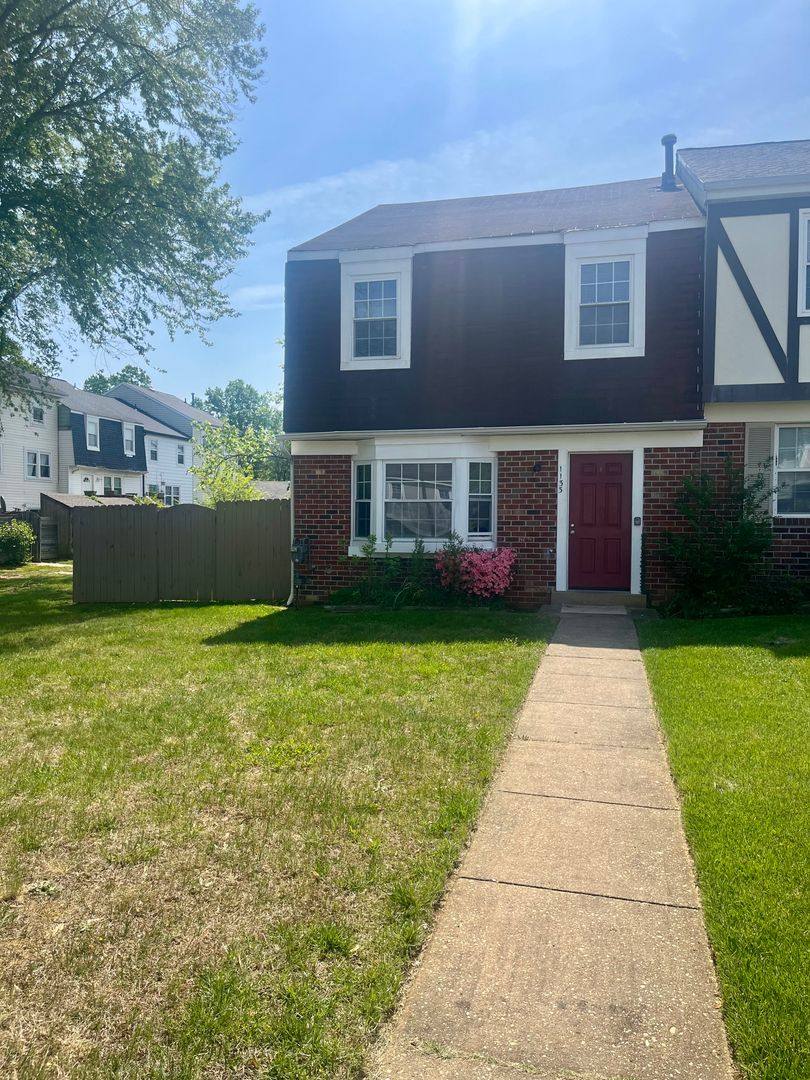 Townhouse for rent at 1133 James Madison Circle, Fredericksburg, VA 22405