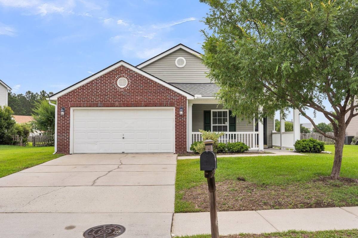 House for rent at 173 Southport Dr, Summerville, SC 29483